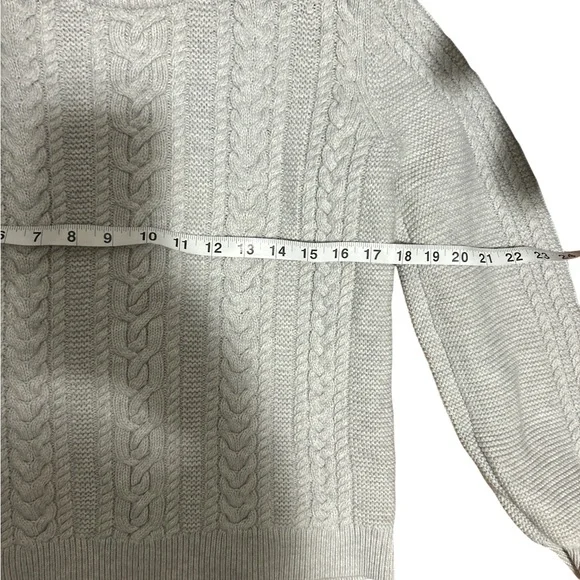 Banana Republic Cable Knit Sweater Womens Medium Gray Cotton Button Shoulder - Picture 6 of 8
